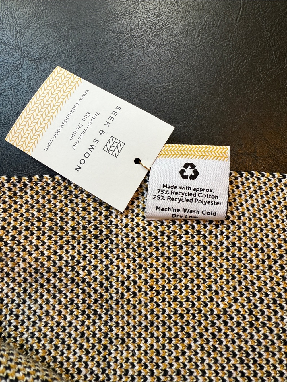 Gorgeous Knit Throw Blanket Seek and Swoon Envie MCM Vintage Chevron & Geometric - Picture 5 of 11